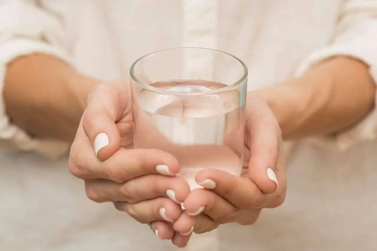 Bahaya Kurang Minum Air Putih bagi Kesehatan: Kenali Dampaknya Sebelum Terlambat