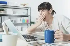 Mengapa Kita Merasa Ingin Tidur setelah Makan dalam Porsi Besar?