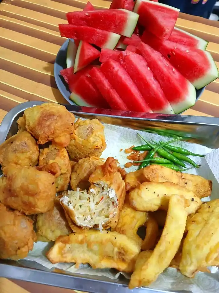 Mitos atau Fakta, Mengonsumsi Buah setelah Makan Gorengan Bisa Menetralkan Lemak?