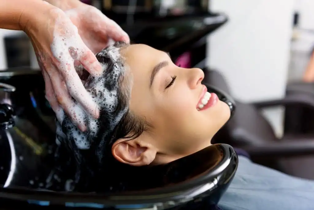 dul Rambut Kusut dan Mudah Patah, Apakah Tanda Rambut Kekurangan Nutrisi?