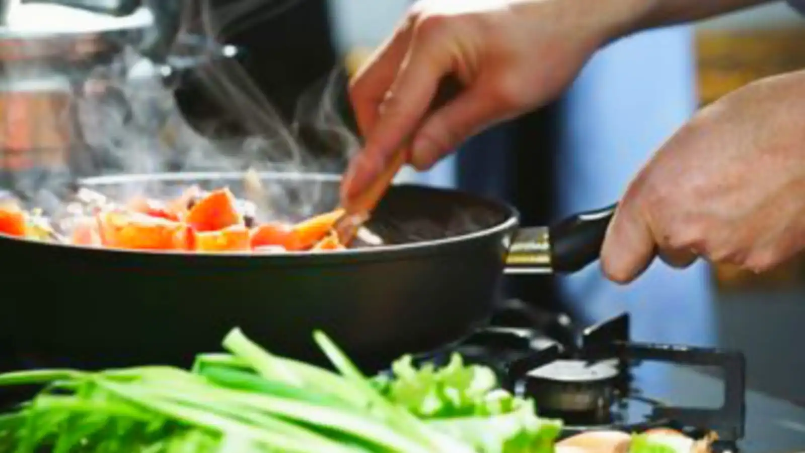 Mengapa Rasa Makanan Berubah Setelah Dipanaskan Kembali?