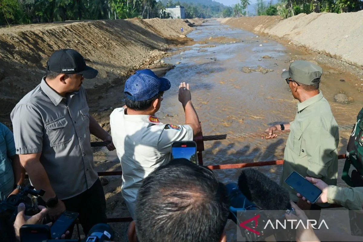Mendagri Tito Apresiasi Normalisasi Sungai di Tapteng, Sedimen Disulap Jadi Tanggul
