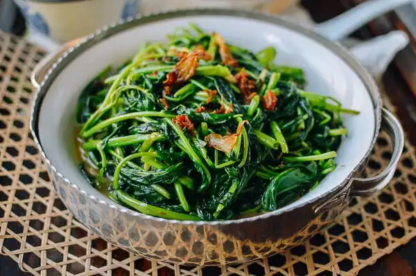 Benarkah Kangkung Bisa Membuat Ngantuk? Simak Faktanya