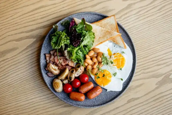 Menu Sarapan Paling Unik di Dunia: Dari Natto Jepang hingga Gallo Pinto