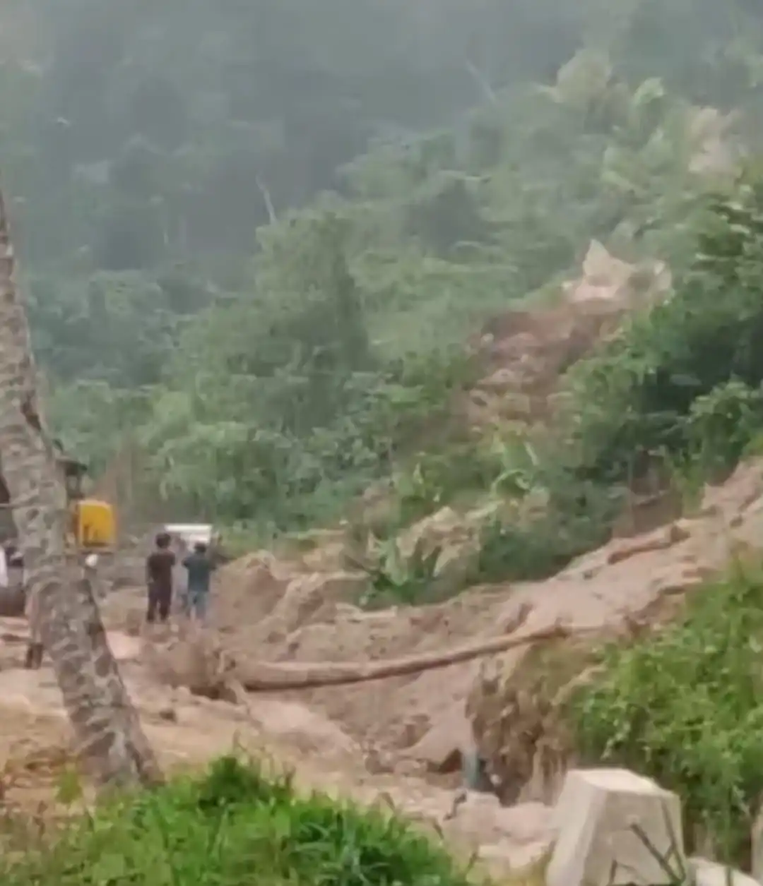 Longsor Terjang TPA Batu Bola Padangsidimpuan, Warga Diminta Waspada Longsor Susulan