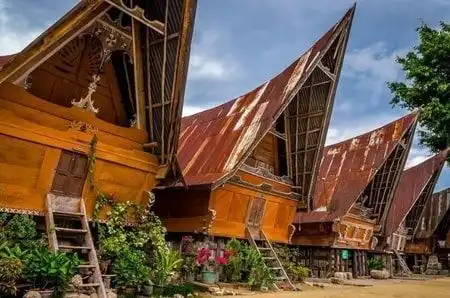 Mengenal Filosofi Rumah Adat dari Berbagai Daerah di Indonesia