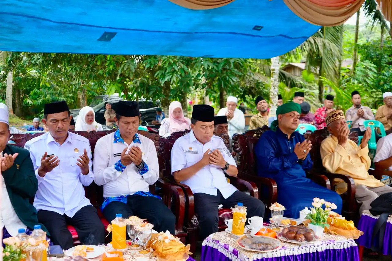 Pengajian Akbar BKMT Angkola Barat, Wabup Tapsel Dorong Masyarakat Aktif Manfaatkan Program Ekonomi