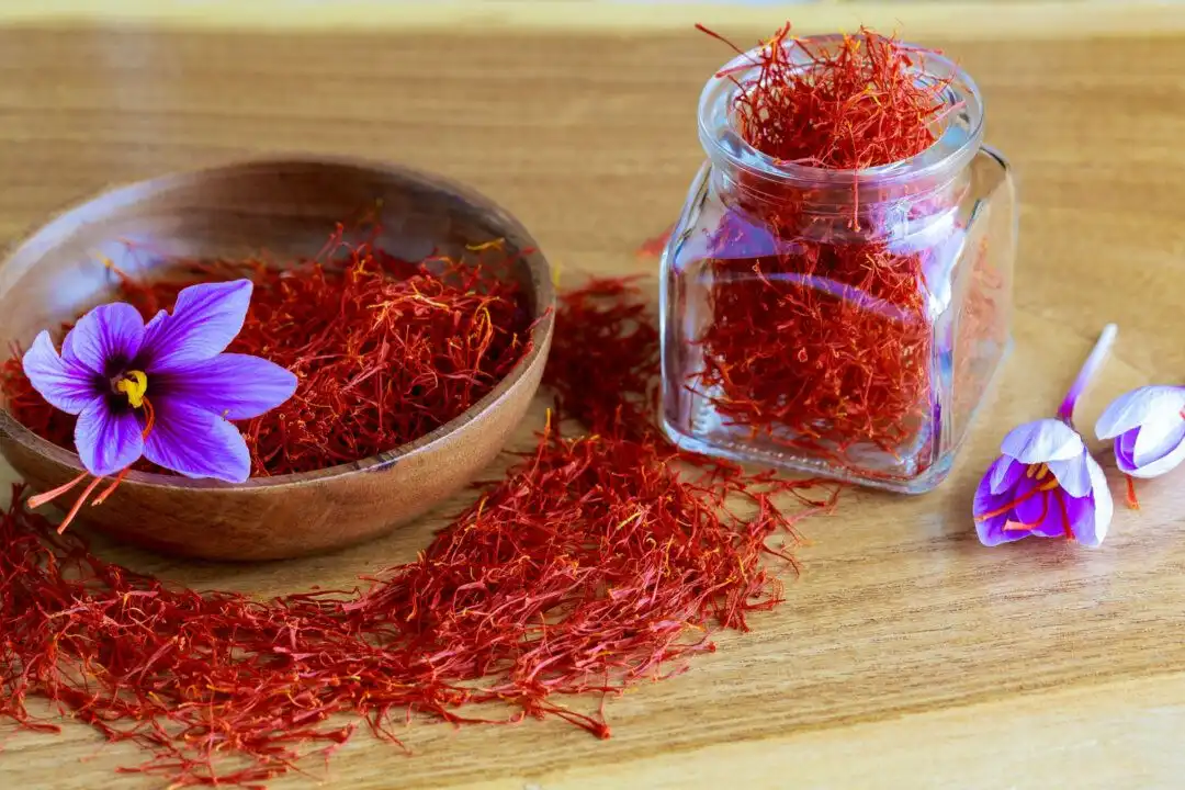 Saffron: Manfaat, Kandungan, Harga, Cara Membedakan Asli dan Mitos Kesehatan