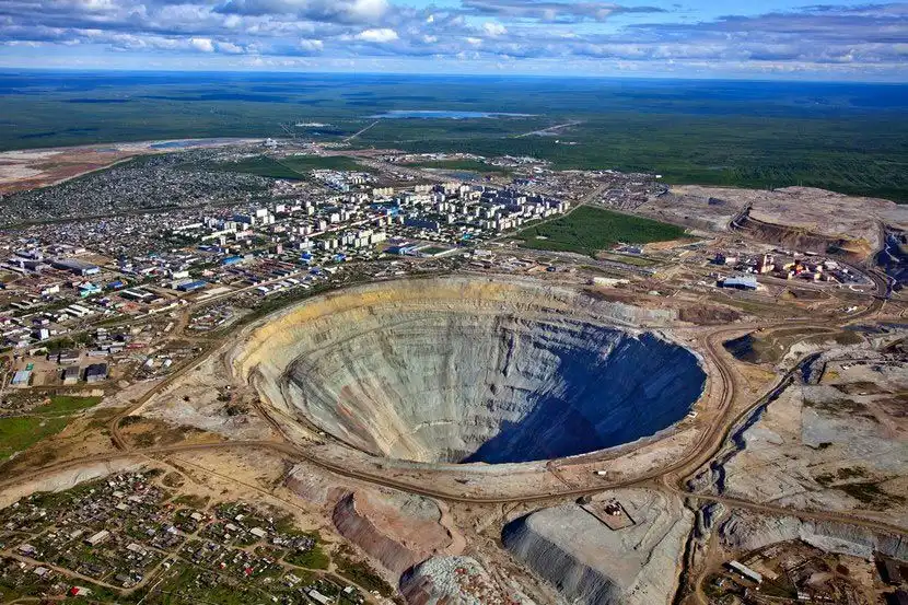 Tambang Mir di Yakutia, Lubang Raksasa yang Menyimpan Sejarah Pertambangan
