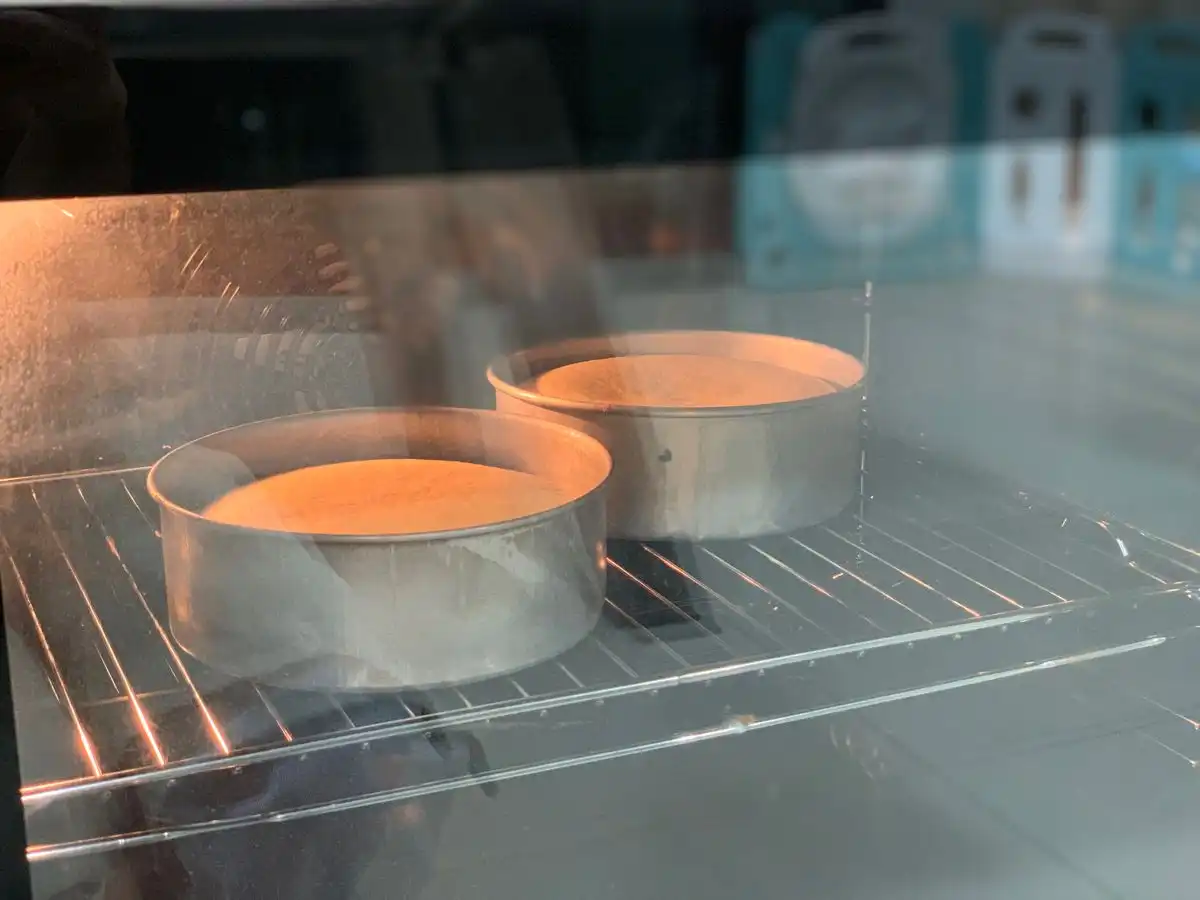 Kue Bisa Mengembang di Oven tetapi Kempis Setelah Dikeluarkan