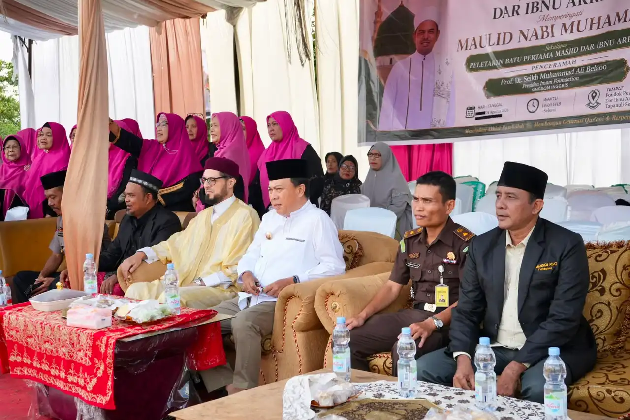 Maulid Nabi Muhammad SAW dan Peletakan Batu Pertama Masjid Dar Ibnu Arrizah, Pemkab Tapsel Dukung Pengembangan Pesantren