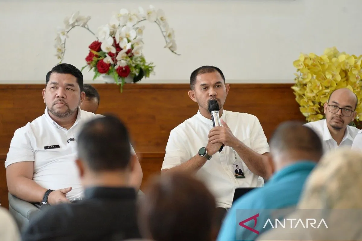 Pemprov Sumut Pastikan Seluruh SMA/SMK/SLB Negeri Telah Teraliri Listrik dan Internet