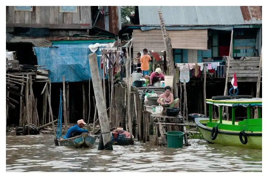 Permukiman di Bantaran Sungai dan Risiko yang Mengancam Keselamatan Warga