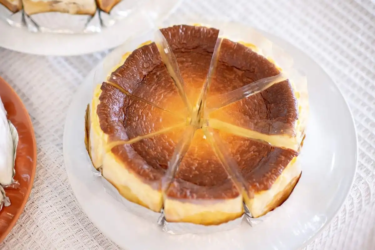 Mencari Takhta Cheesecake Paling Enak di Dunia: Dari New York Sampai Gang Sempit di Spanyol