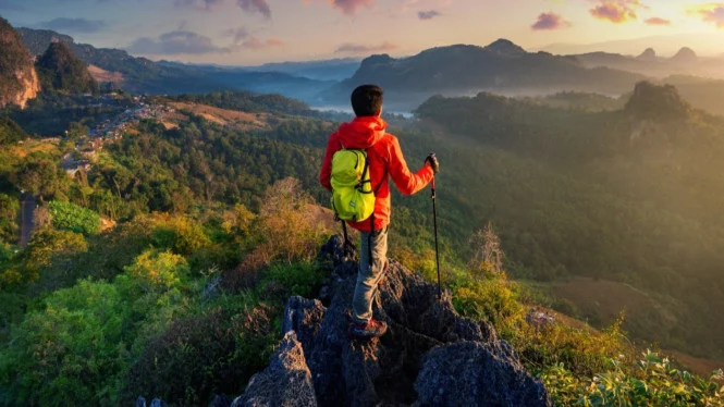 Mendaki Gunung Bukan Sekadar Hobi, Tapi Perjalanan Jiwa