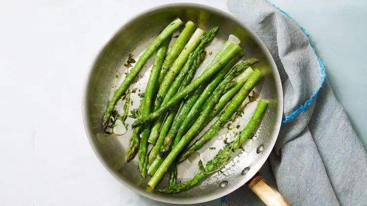 Batang Asparagus Bisa Dimakan, Bagian Ini Punya Tekstur yang Unik