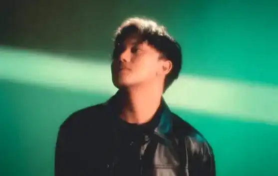 RIZKY Febian Aja Ngeluarin Single Terbaru Masa Kamu Single Terus!! Lirik Lagu Rizky Febian - Mencinta Tanpa Arah