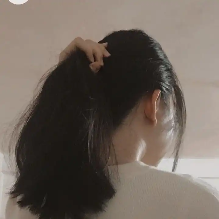 Apa yang Terjadi pada Rambut Saat Terlalu Sering Diikat?
