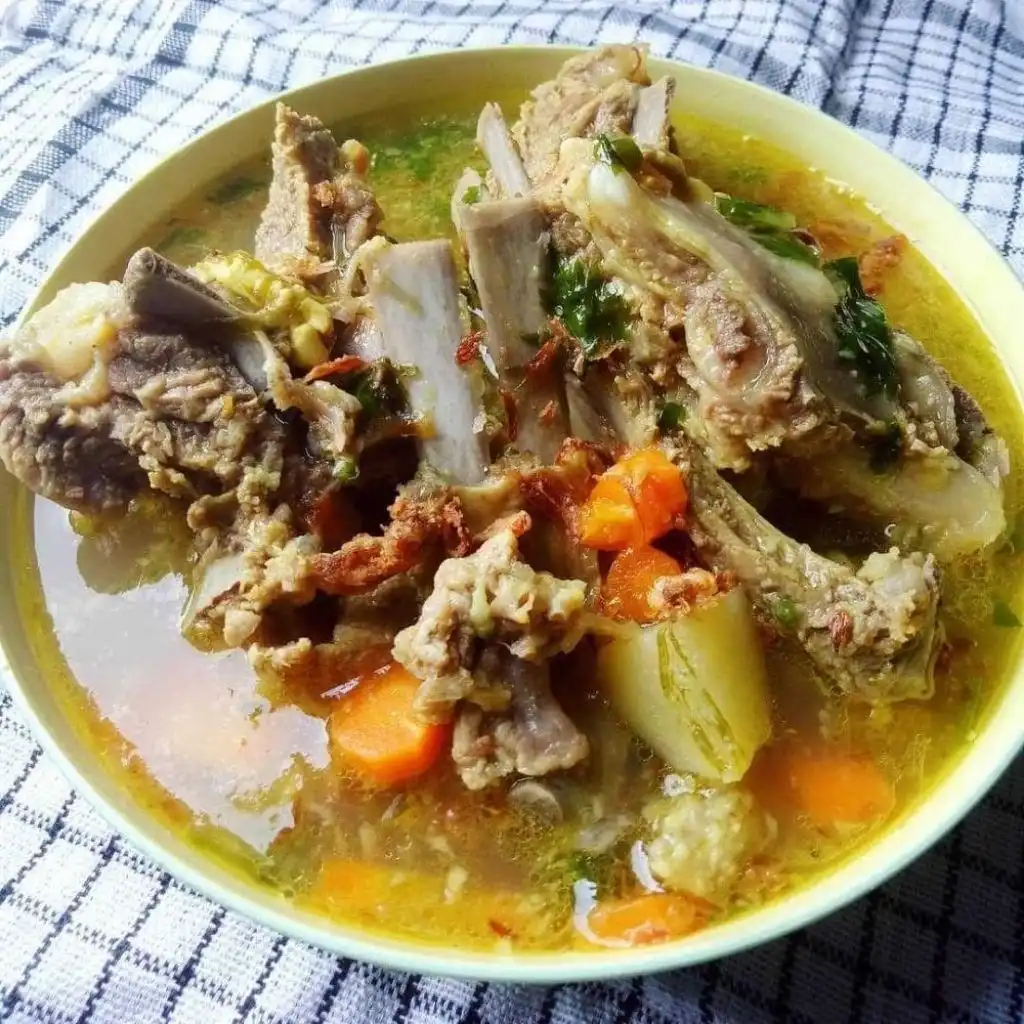 Resep Sup Iga Sapi Gurih dan Lezat, Cocok Disajikan untuk Keluarga