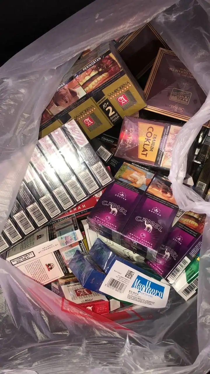 Rokok dalam Kehidupan Modern: Antara Kebiasaan, Budaya, dan Tantangan Kesehatan