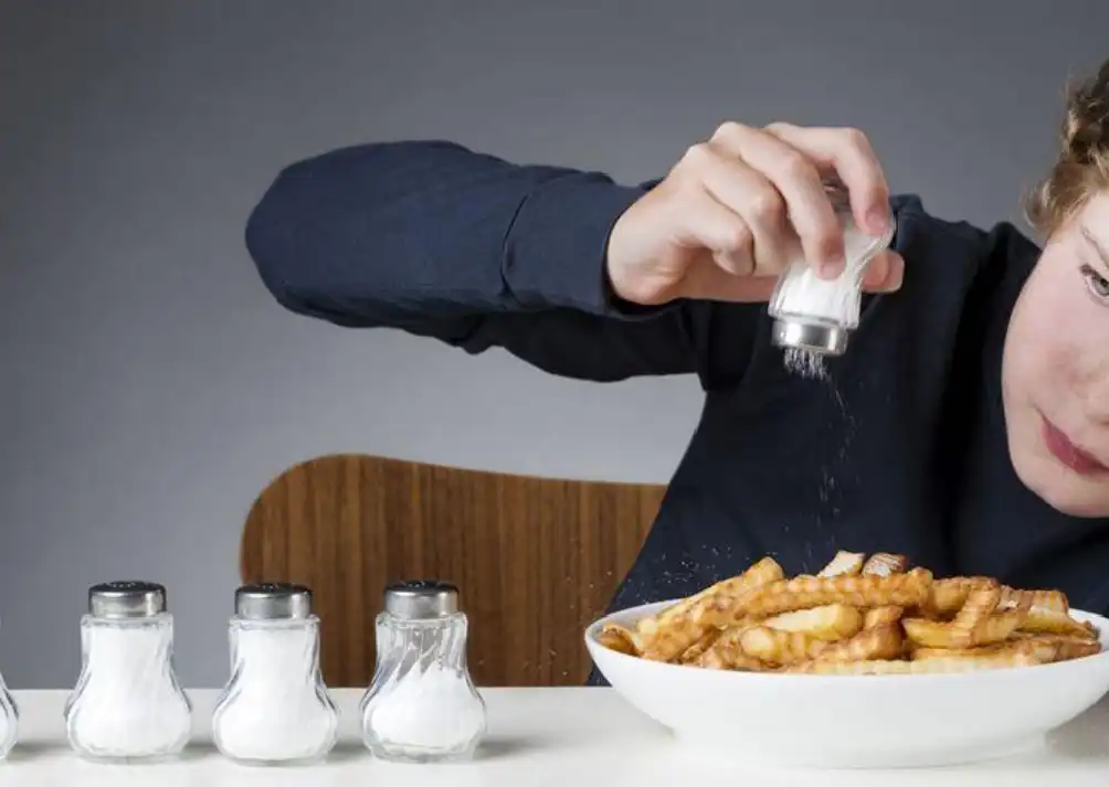 Mitos atau Fakta Benarkah Garam Selalu Jahat untuk Kesehatan?