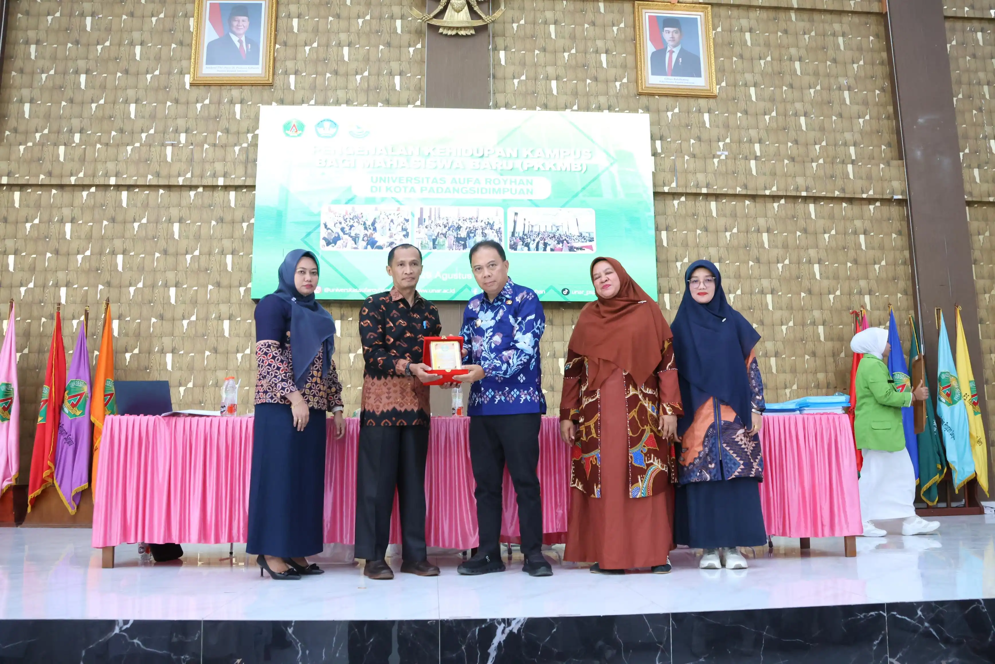 Wakil Bupati Tapsel Motivasi 817 Mahasiswa Baru: Jangan Pernah Berhenti Belajar dan Berjuang All Out