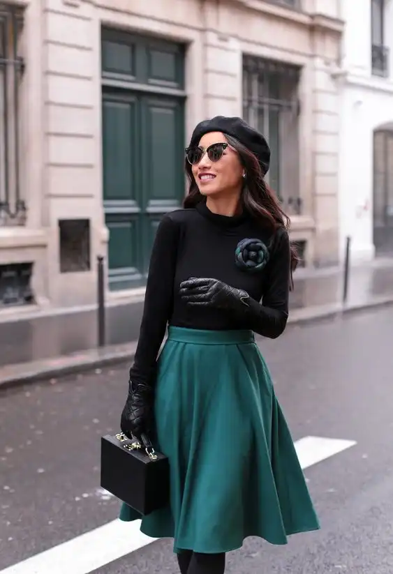 Rok Hijau Cocok dengan Baju Warna Apa? Ini Dia 5 Rekomendasinya