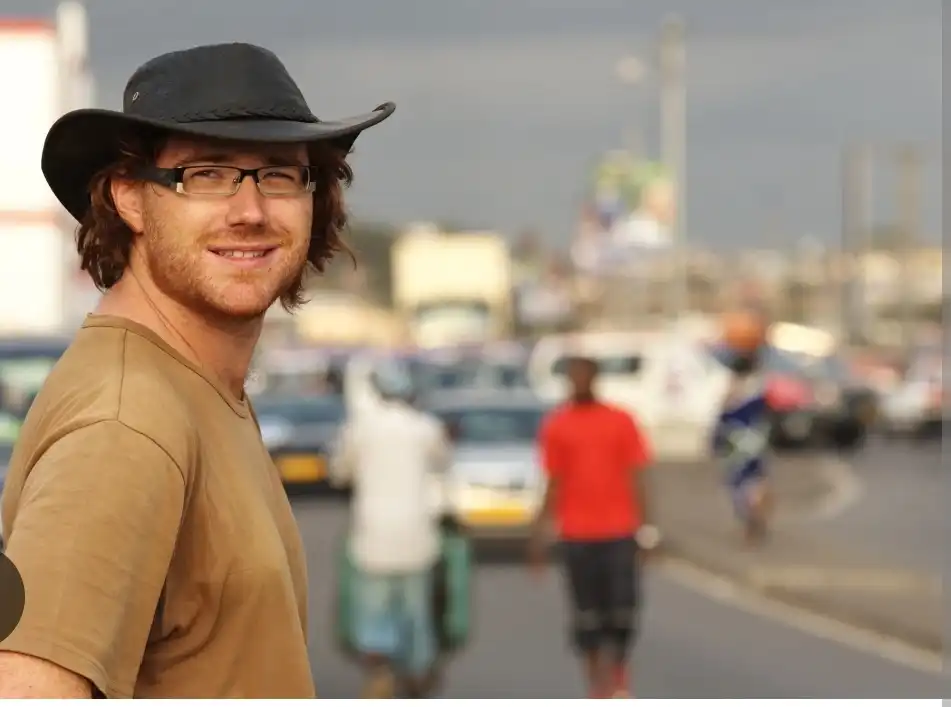 Graham Hughes: Pria yang Keliling Dunia Tanpa Pesawat