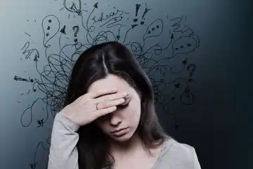 Misteri Jam Rawan: Kenapa Pas Malam Cewe Tiba-tiba Jadi Direktur Film Skenario Terburuk?