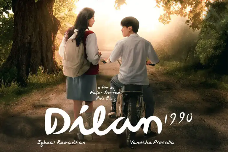Pesona Dilan yang Bikin Penonton Susah Move On