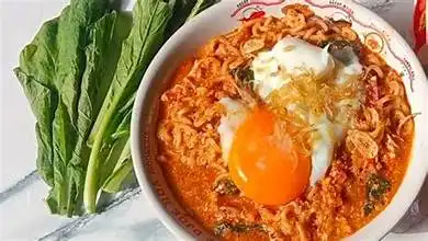 Di Balik Pedasnya Mie Bangladesh yang Bikin Ketagihan