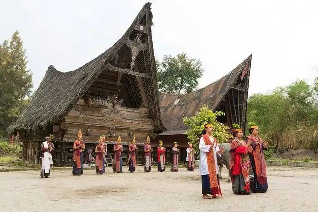 Dalihan Na Tolu dan Maknanya dalam Kehidupan Masyarakat Batak