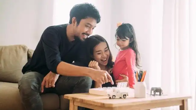 7 Cara Mengajarkan Anak Mengelola Emosi Sejak Dini
