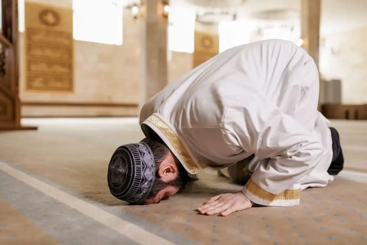 Pentingnya Khusyuk dalam Sholat dan Cara Melatihnya agar Ibadah Lebih Bermakna