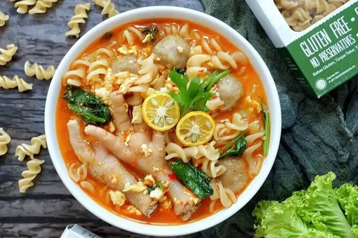 Seblak dan Kandungan Gizinya: Lezat Menggoda, Tapi Apa Dampaknya bagi Kesehatan?