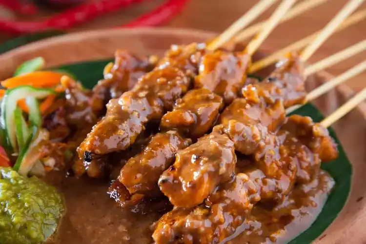 Sate: Kuliner Nusantara yang Sederhana, Aromanya Menggoda, Rasanya Bikin Nagih