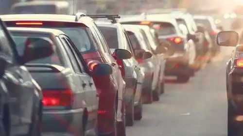 Tips Memilih Jalur yang Aman Saat Macet