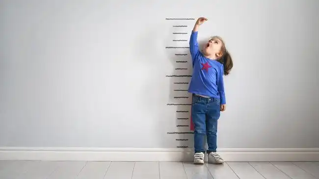 5 Buah Kaya Nutrisi yang Mendukung Tumbuh Kembang dan Kesehatan Tulang Anak