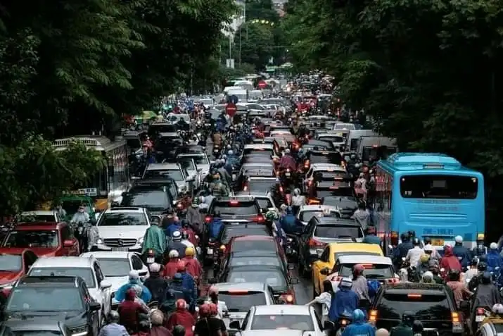 Macet Bikin Stres? Begini Cara Menjaga Mood Selama Perjalanan