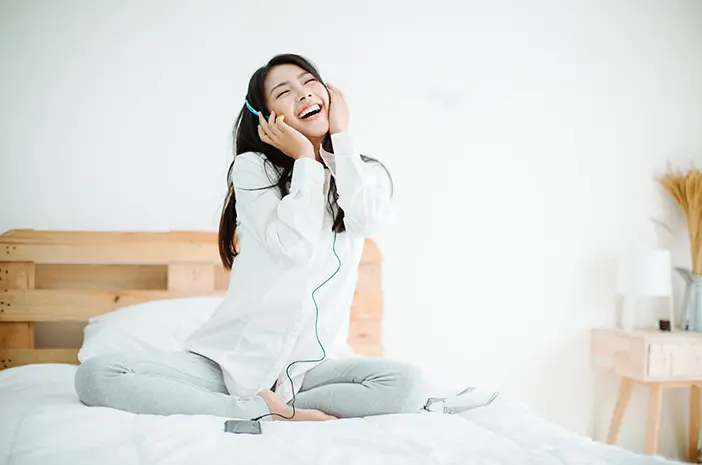 Nggak Harus Punya Banyak Uang, 8 Hal Ini Bisa Bikin Hari Terasa Lebih Menyenangkan