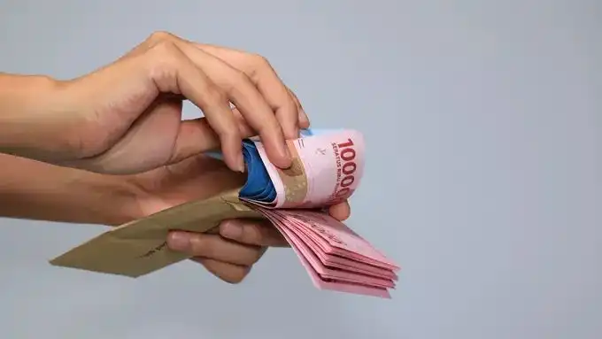 Tradisi Lebaran di Indonesia: Dari Ketupat hingga THR, Ini Filosofi di Baliknya