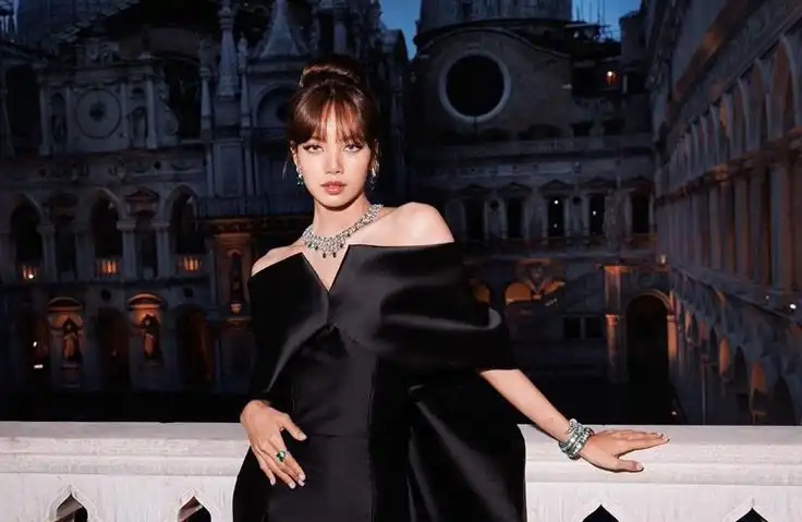 Lirik dan Makna Lagu Bad Angel Kolaborasi Eksplosif Lisa BLACKPINK dan Anyma di Coachella 2026