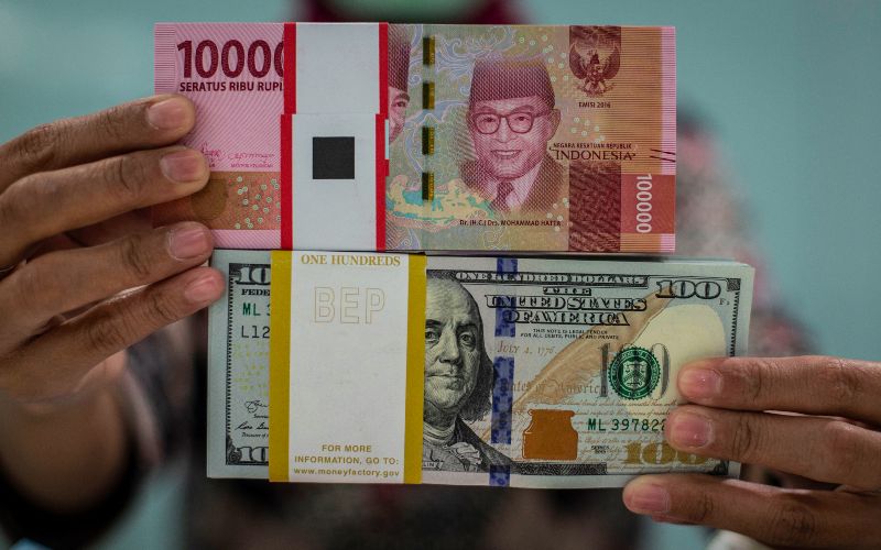Kurs Rupiah Menguat Jelang Dimulainya Pertemuan Bank Sentral AS