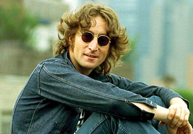 Musisi legendaris john Lennon
