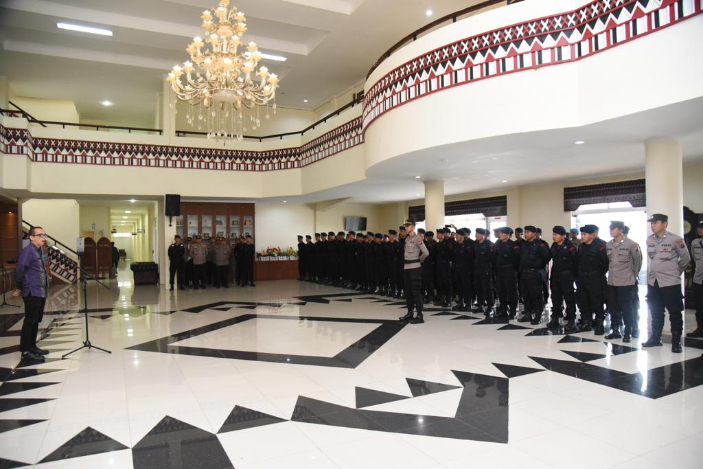 Polres Tapsel Tarik Ratusan Personel Gabungan dari Lokasi Pilkades Serentak