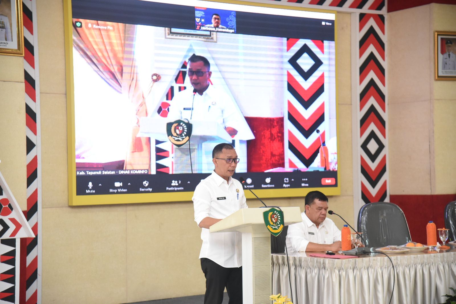 Bupati Tapsel : Target Penempatan RPJPD Dapat Tercapai Jika Bisa Berikan Masukan Yang Positif Juga Konstruktif