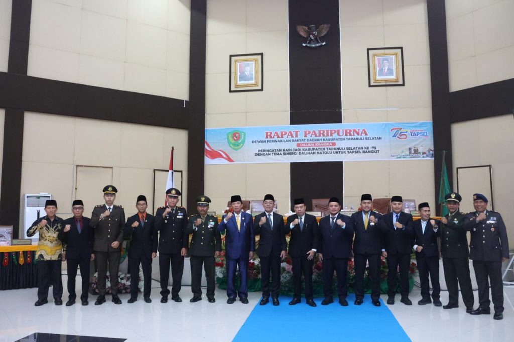 Tapsel Rayakan Hari Jadi ke-75, Bupati Gus Irawan Tegaskan Sinergi Dalihan Natolu untuk Tapsel Bangkit