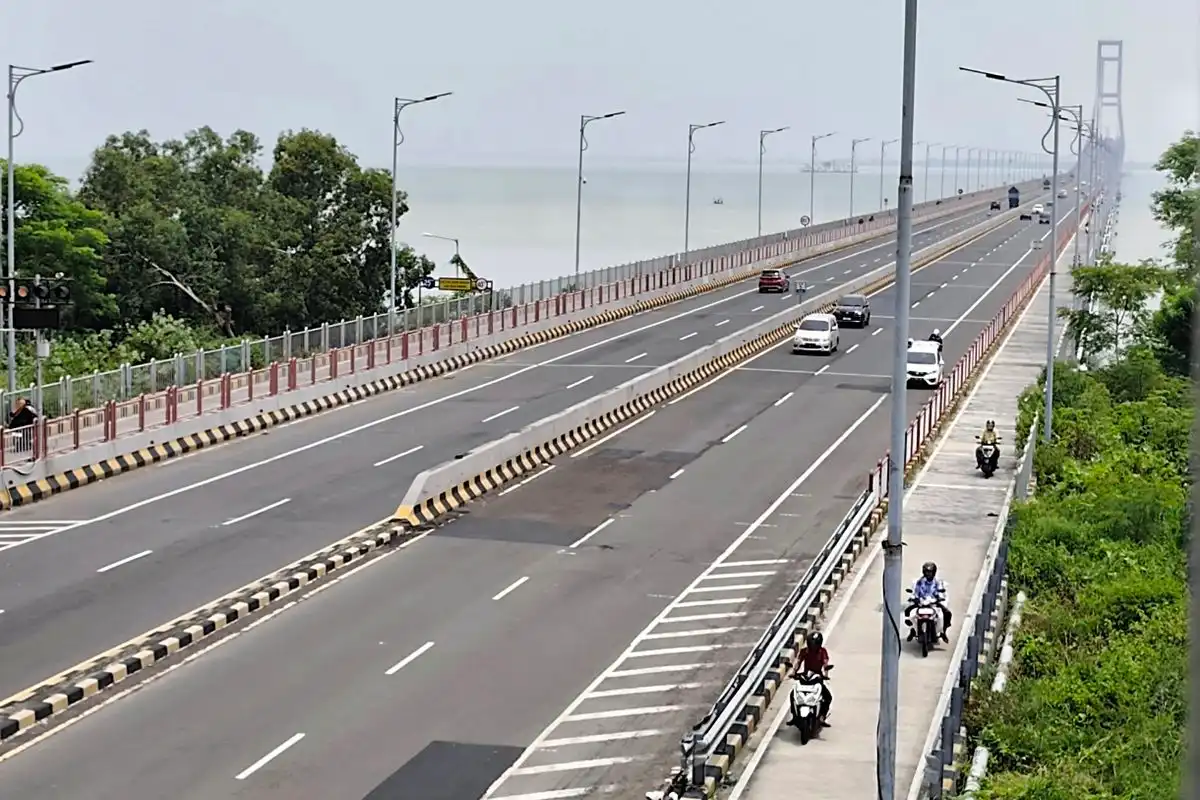 Pengujian Beban, Jembatan Suramadu Ditutup Sementara