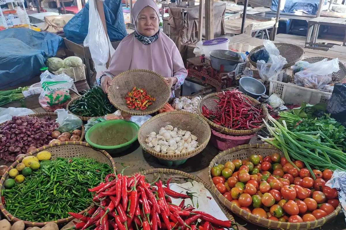 Harga Cabai Makin 'Pedas', Pedagang dan Pengusaha Bebek Songkem di Sampang Menjerit
