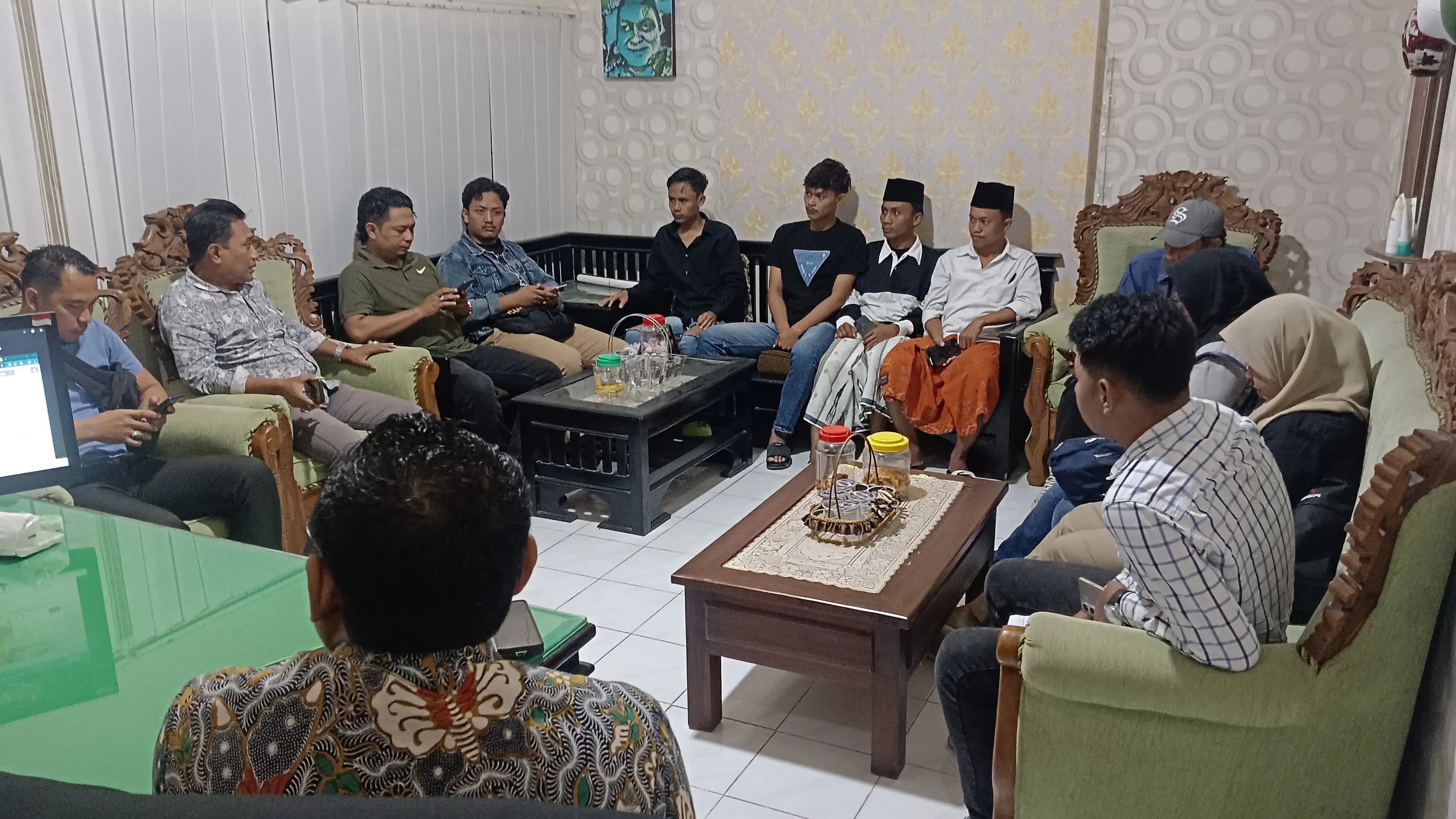 Aliansi Mahasiswa Sampang Datangi Kantor Kemenag, Klarifikasi Dugaan Pungli Perpanjangan Izin Madrasah